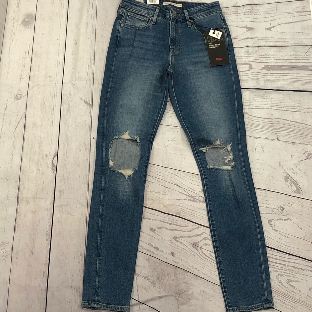 LEVI'S 721 26x30 High Rise Skinny Ripped Jeans